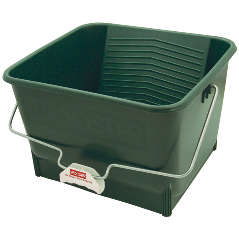 Wooster 4 Gallon Paint Rolling Bucket